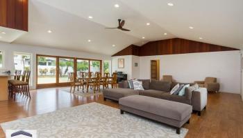 984 Waiholo St Honolulu - Rental - photo 1 of 18