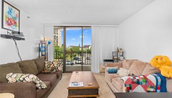 Pearl Regency condo # 216, Aiea, Hawaii - photo 3 of 20