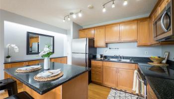 Pearl Regency condo # 2409, Aiea, Hawaii - photo 3 of 16