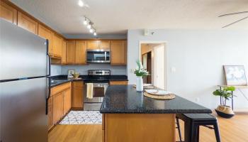 Pearl Regency condo # 2409, Aiea, Hawaii - photo 6 of 16