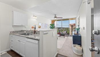 Highlander condo # 1011, Aiea, Hawaii - photo 2 of 18