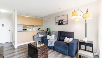 Highlander condo # 1403, Aiea, Hawaii - photo 2 of 17