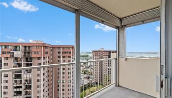 Highlander condo # 1712, Aiea, Hawaii - photo 5 of 19