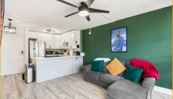 Highlander condo # 401, Aiea, Hawaii - photo 2 of 23