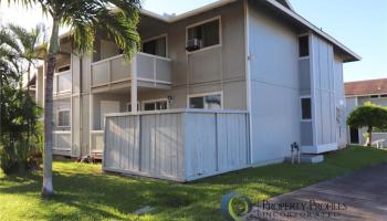 98-451 Hookanike St Pearl City - Rental - photo 2 of 14