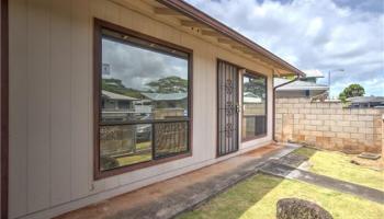 98-463 Pono St Waimalu, Aiea home - photo 2 of 7 98-463 Pono St Waimalu, Aiea home - photo 2 of 7