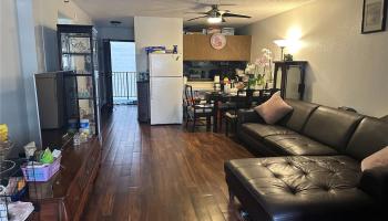 Park At Pearlridge condo # B609, Aiea, Hawaii - photo 3 of 12