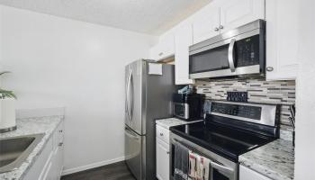 Pearl 1 condo # 18A, Aiea, Hawaii - photo 2 of 20