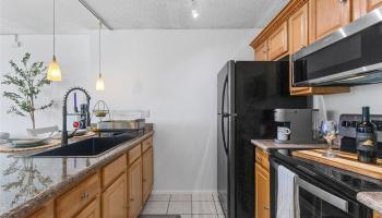 Pearl 1 condo # 8N, Aiea, Hawaii - photo 4 of 15