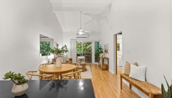 Newtown Meadows condo # 8B2, Aiea, Hawaii - photo 5 of 20