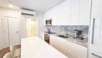 987 Queen Street Honolulu - Rental - photo 3 of 25