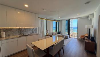 987 Queen St Honolulu - Rental - photo 2 of 9