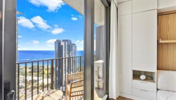 987 Queen St Honolulu - Rental - photo 5 of 25