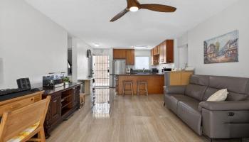 Colonnade on the Greens condo # 1-901, Aiea, Hawaii - photo 4 of 24