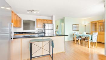 Colonnade on the Greens condo # 4301, Aiea, Hawaii - photo 4 of 25