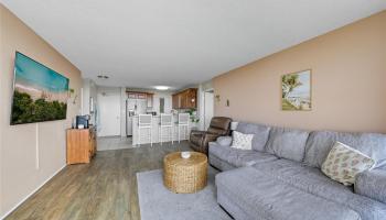 Colonnade on the Greens condo # 4703, Aiea, Hawaii - photo 2 of 24