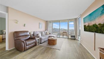 Colonnade on the Greens condo # 4703, Aiea, Hawaii - photo 4 of 24