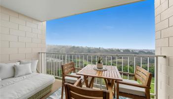 Colonnade on the Greens condo # 4703, Aiea, Hawaii - photo 6 of 24