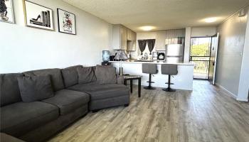 Colonnade on the Greens condo # 5-1404, Aiea, Hawaii - photo 3 of 17