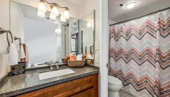 Franklin Towers condo # 17B, Honolulu, Hawaii - photo 4 of 23