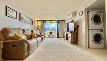 Franklin Towers condo # 19A, Honolulu, Hawaii - photo 2 of 25