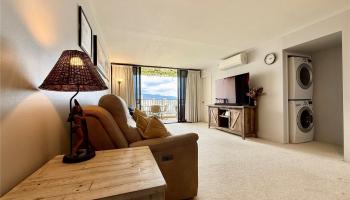 Franklin Towers condo # 19A, Honolulu, Hawaii - photo 3 of 25