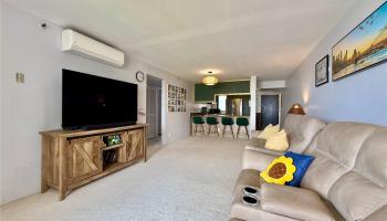 Franklin Towers condo # 19A, Honolulu, Hawaii - photo 4 of 25