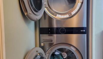 Franklin Towers condo # 22B, Honolulu, Hawaii - photo 4 of 11