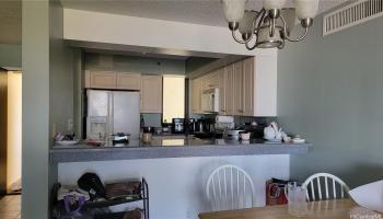 Franklin Towers condo # 22B, Honolulu, Hawaii - photo 5 of 11