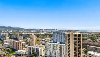 Franklin Towers condo # 32C, Honolulu, Hawaii - photo 5 of 24