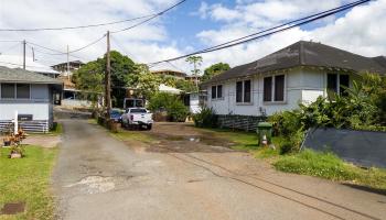 99-018 A  Kauhale Street Aiea Area, PearlCity home - photo 2 of 8