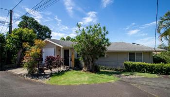 99-139  Heen Way Aiea Heights, PearlCity home - photo 3 of 25