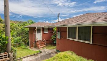 99-1769  Hoapono Place Aiea Heights, PearlCity home - photo 3 of 10