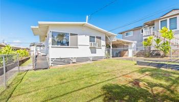 99-354  Honohono Street Aiea Heights, PearlCity home - photo 2 of 20