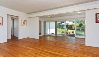 99-549 Kahilinai Pl Aiea Heights, PearlCity home - photo 3 of 20 99-549 Kahilinai Pl Aiea Heights, PearlCity home - photo 3 of 20