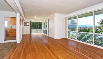 99-549 Kahilinai Pl Aiea Heights, PearlCity home - photo 4 of 20 99-549 Kahilinai Pl Aiea Heights, PearlCity home - photo 4 of 20