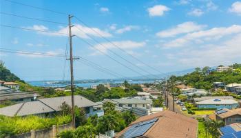 99-738  Meaala Street Aiea Heights, PearlCity home - photo 6 of 18