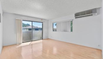 99-760  Holoai Street Aiea Heights, PearlCity home - photo 5 of 13