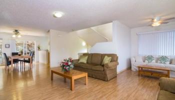 99-773 Meaala St Aiea Heights, PearlCity home - photo 4 of 11 99-773 Meaala St Aiea Heights, PearlCity home - photo 4 of 11