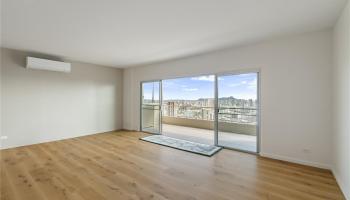 999 Wilder Ave Honolulu - Rental - photo 4 of 24