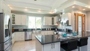 Makaha, Leeward home - photo 1 of 18 Makaha, Leeward home - photo 1 of 18