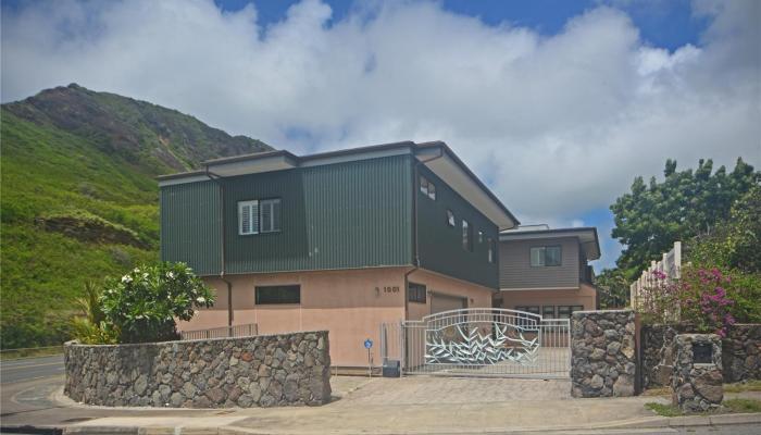 1001  Maunanani Street Kamehame Ridge, Hawaii Kai home - photo 1 of 1