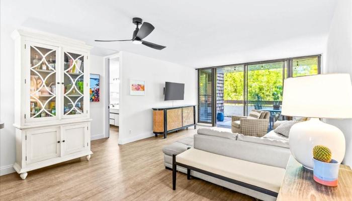 Poinciana Manor condo # 250, Kailua, Hawaii - photo 1 of 25