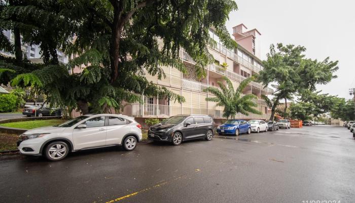 1020 Green St Honolulu - Rental - photo 1 of 18