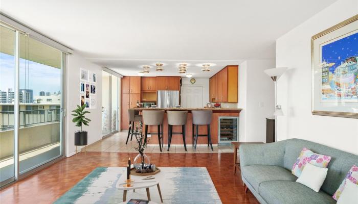 Maile Tower condo # 2B, Honolulu, Hawaii - photo 1 of 1