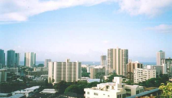Maile Tower condo # 9B, Honolulu, Hawaii - photo 1 of 10