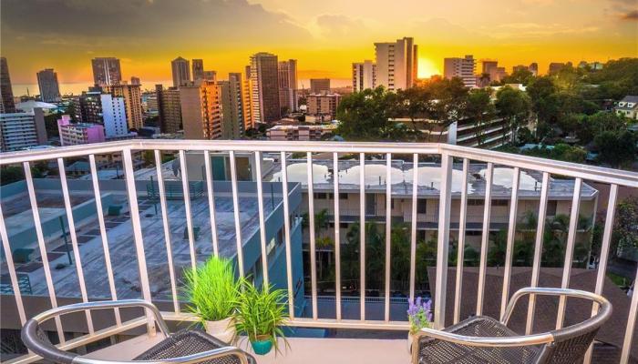 Maunaihi Terrace condo # 605, Honolulu, Hawaii - photo 1 of 1