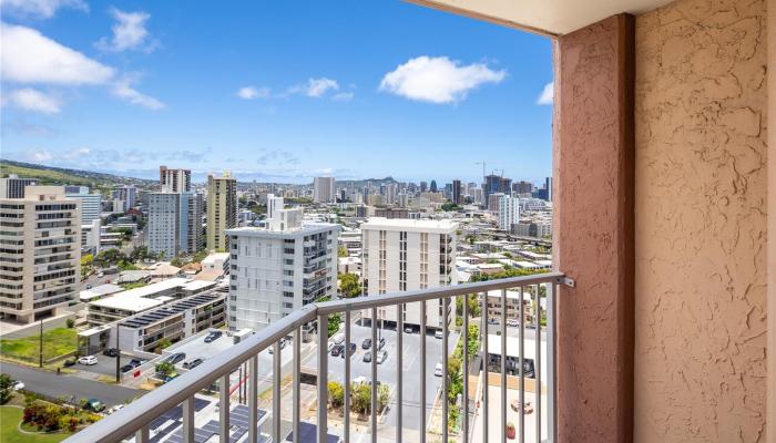 Maunaihi Terrace condo # 801, Honolulu, Hawaii - photo 1 of 20