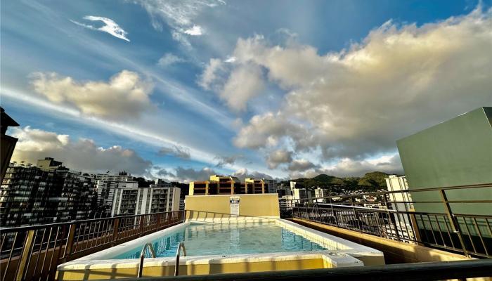 1040 KInau condo # 301, Honolulu, Hawaii - photo 1 of 1