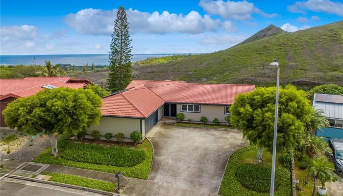 1045  Kamehame Drive Kamehame Ridge, Hawaii Kai home - photo 1 of 1